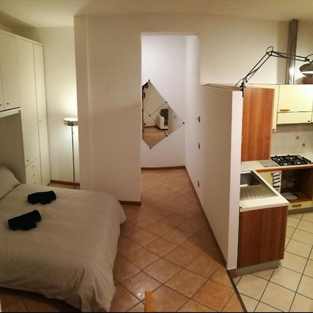 Farolfi Apartments Carracci Bologna Buitenkant foto